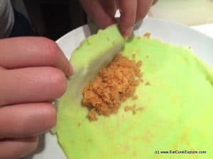 Kuih-Dadar-Malaysian-Pandan-Pancakes-with palm sugar coconut filling