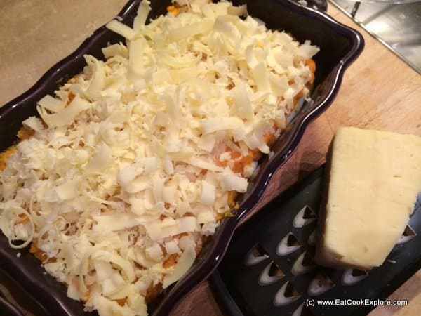 Fish pie - Top with grated cheese