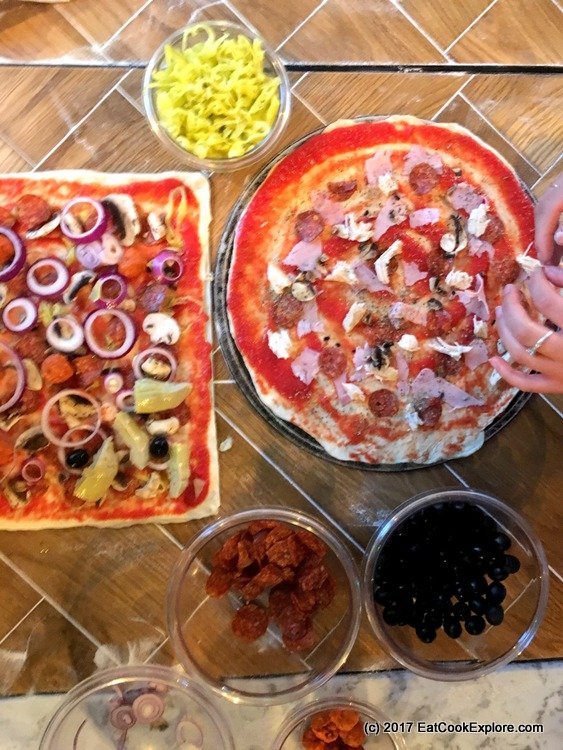 063 Pizza making party 71