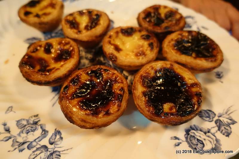 Pasteis de natas - Portuguese Custard Tarts